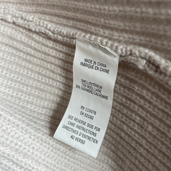 Helmut Lang |Ribbed V-neck Merino/Cashmere Sweater - Picture 4 of 6